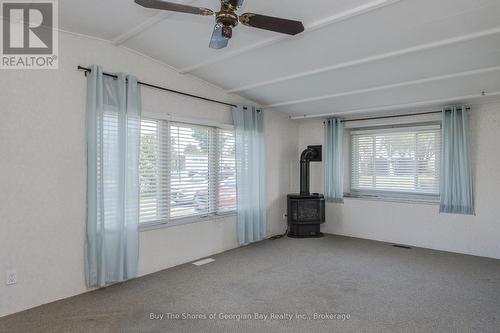 10 Maple Lane, Midland, ON - Indoor Photo Showing Other Room