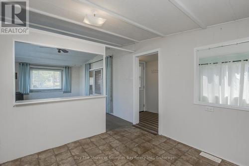 10 Maple Lane, Midland, ON - Indoor Photo Showing Other Room
