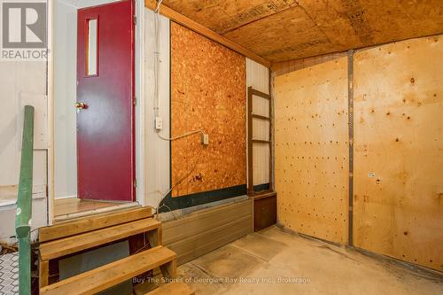10 Maple Lane, Midland, ON - Indoor Photo Showing Other Room