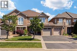 2295 KINGFISHER Court Oakville, ON L6M 3Z3