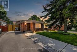 1281 OXFORD STREET Oshawa (Lakeview), ON L1J 3W5