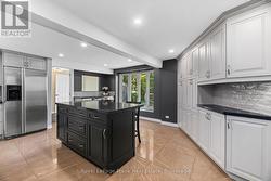 Quarts Counters & Central Island - 