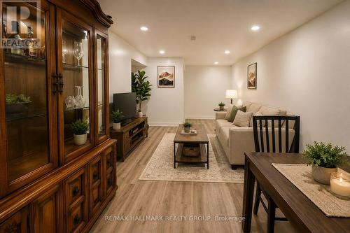 B - 241 FERLAND STREET , Ottawa, Ontario K1L 7T5 3