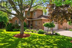21 FERN AVENUE  Hamilton, ON L0R 2H0