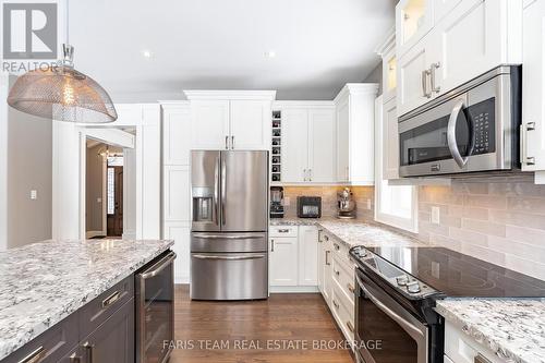 142 Mennill Drive, Springwater, ON 