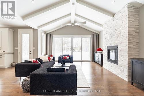 142 Mennill Drive, Springwater, ON 