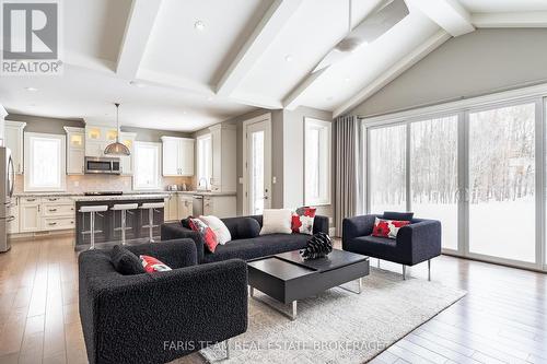 142 Mennill Drive, Springwater, ON 