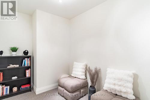 142 Mennill Drive, Springwater, ON 