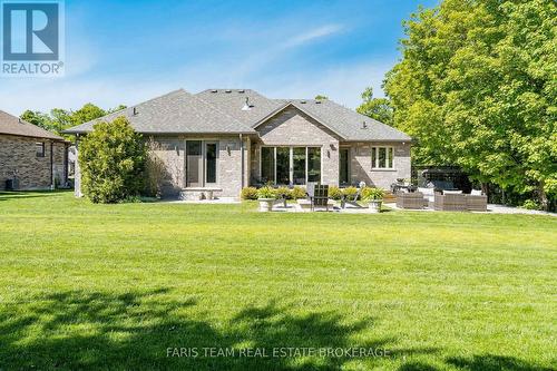 142 Mennill Drive, Springwater, ON 