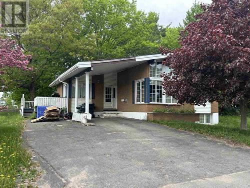 9 Tadcaster Pl, Sault Ste. Marie, ON 