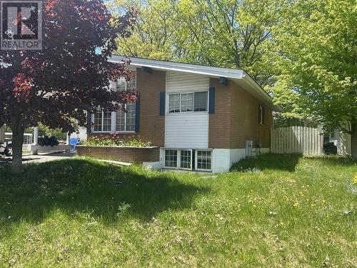 9 Tadcaster Pl, Sault Ste. Marie, ON 