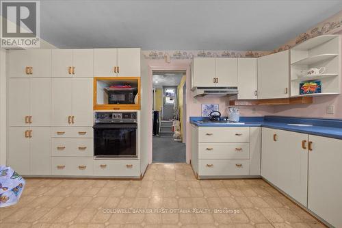 832 Ivanhoe Avenue, Ottawa, ON 