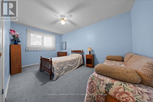 832 Ivanhoe Avenue, Ottawa, ON 