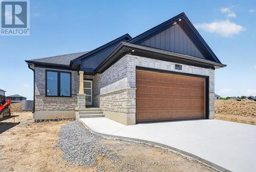 11 Postma Crescent, North Middlesex (Ailsa Craig), ON 