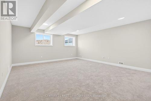 11 Postma Crescent, North Middlesex (Ailsa Craig), ON 
