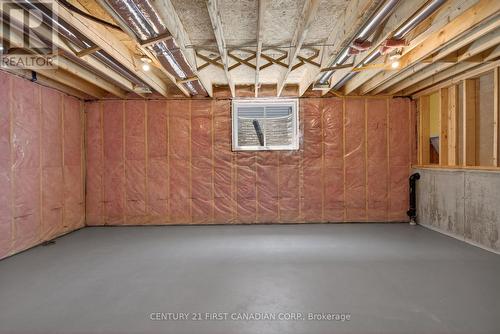 11 Postma Crescent, North Middlesex (Ailsa Craig), ON 