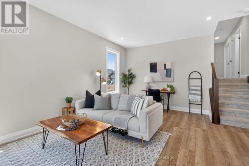 11 Postma Crescent, North Middlesex (Ailsa Craig), ON 