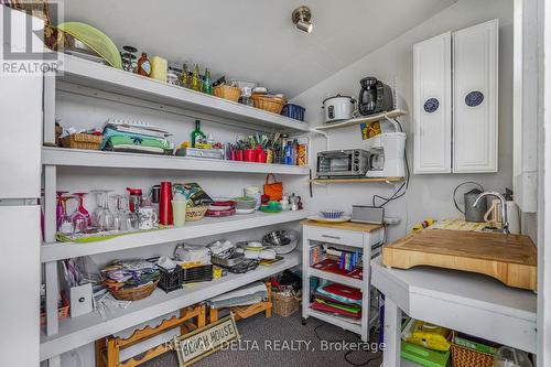 Equipped kitchenette. - 162 Front Road W, Champlain, ON 
