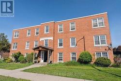 6 - 133 NORTH SERVICE ROAD E Oakville, ON L6H 1A3