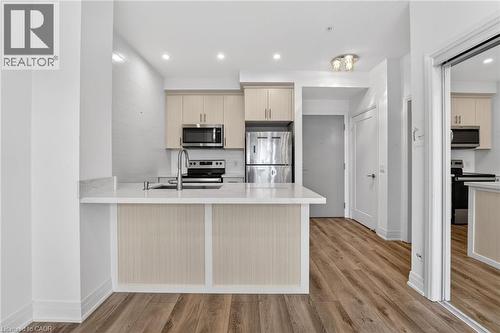 16 Concord Place Unit# 548, Grimsby, ON - Indoor Photo Showing Kitchen