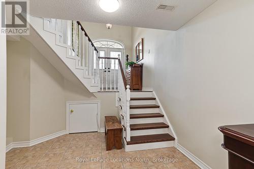 6 Thomas Drive, Collingwood, ON 