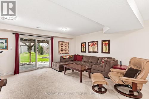 6 Thomas Drive, Collingwood, ON 