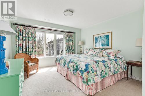 6 Thomas Drive, Collingwood, ON 