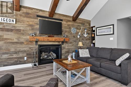 210 Lakeshore Drive, Kawartha Lakes (Emily), ON 