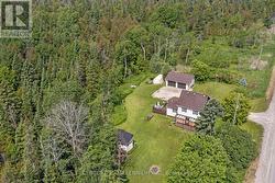 Great size backyard for kids or pets - 