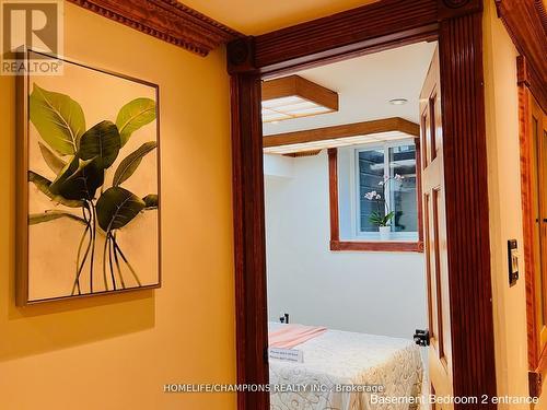 291 St Clair Avenue E, Toronto, ON 