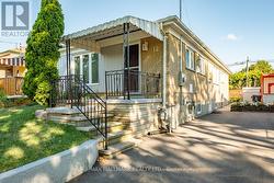 12 TRINNELL BOULEVARD Toronto, ON M1L 1S5