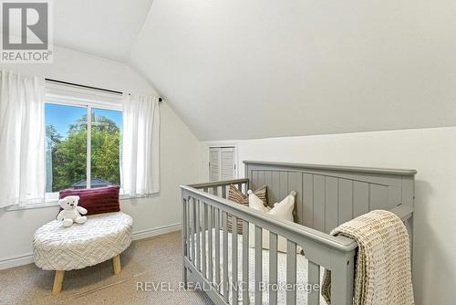236 Cope Street, Hamilton, ON - Indoor Photo Showing Bedroom