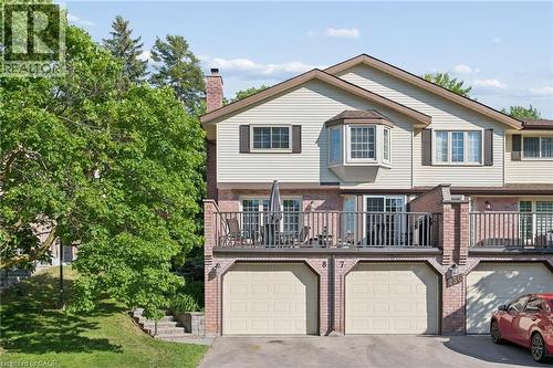 236 KINGSWOOD Drive Unit# 8  Kitchener, ON N2E 2K2