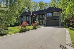1489 ROGERSWOOD COURT  Mississauga, ON L5J 1R7