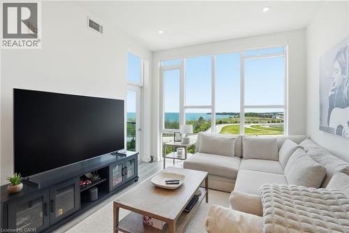 16 CONCORD Place Unit# 619  Grimsby, ON L3M 0J1