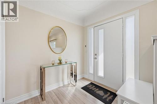 205 Dumbarton Avenue, Hamilton, ON - Indoor Photo Showing Other Room