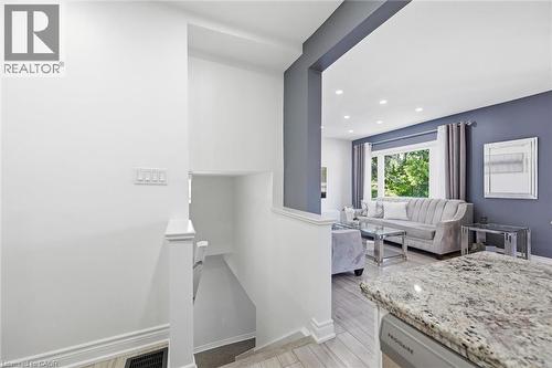 205 Dumbarton Avenue, Hamilton, ON - Indoor