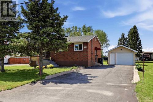 197 Churchill AVE  Sault Ste. Marie, ON P6C 2P9