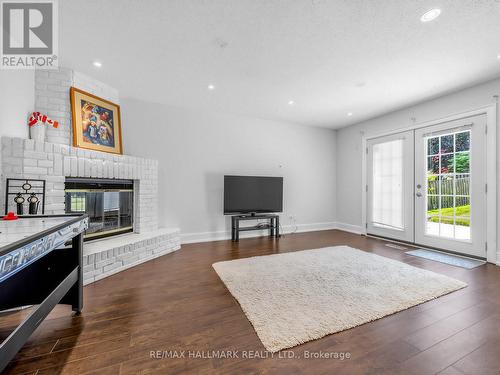 230 Sheffield Street, Newmarket, ON 