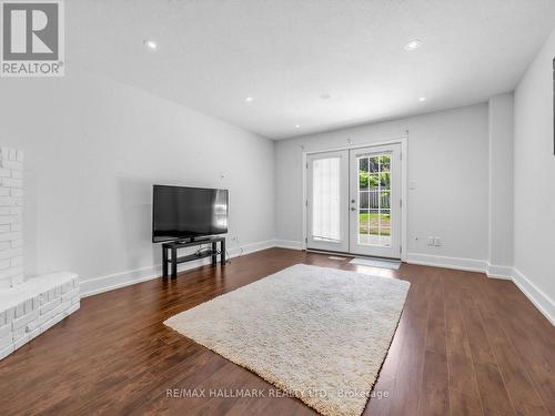 230 Sheffield Street, Newmarket, ON 