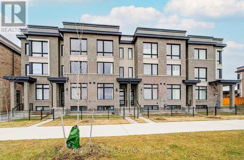 2190 DONALD COUSENS PARKWAY  Markham, ON L6B 1P1