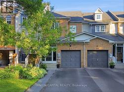 31 OCHALSKI ROAD Aurora, ON L4G 7J3