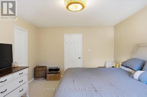 31 Ochalski Road, Aurora, ON 