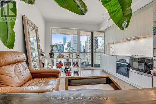 2706 - 15 Queens Quay E, Toronto, ON 