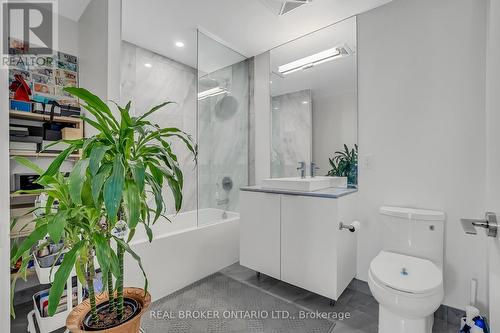 2706 - 15 Queens Quay E, Toronto, ON 
