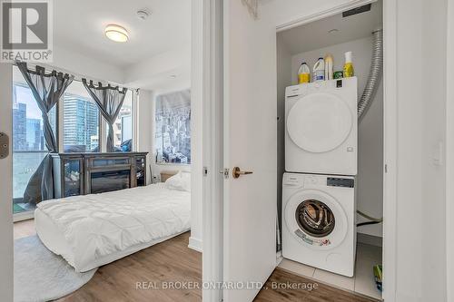 2706 - 15 Queens Quay E, Toronto, ON 