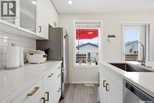 422 Blakeney Crescent, Saskatoon, SK 