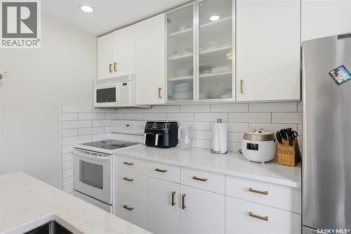 422 Blakeney Crescent, Saskatoon, SK 