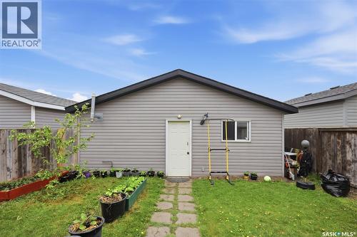 422 Blakeney Crescent, Saskatoon, SK 