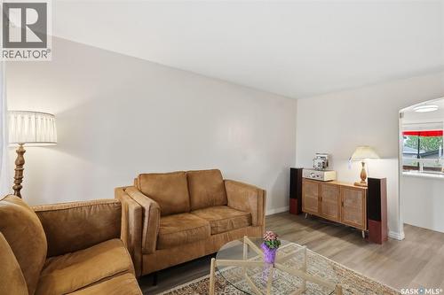 422 Blakeney Crescent, Saskatoon, SK 